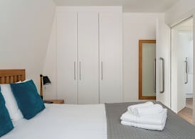 Victoria - Vincent Square by Viridian Apartments 5