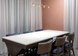 Hampton Inn & Suites Hartford/Farmington 4