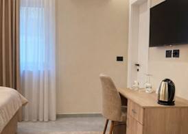 Adna Rooms Tirana Center 3