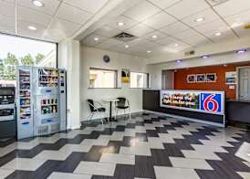 Motel 6 Elizabeth, NJ - Newark Liberty Intl Airport 2