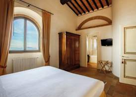 Castello di Montemasso B&B 5