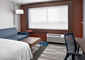 Holiday Inn Express & Suites ELKHORN - LAKE GENEVA AREA by IHG 4