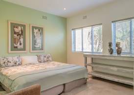 Colourful Manor Luxury Lodge 3