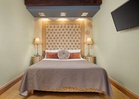 Civitas Suites Hotel 5