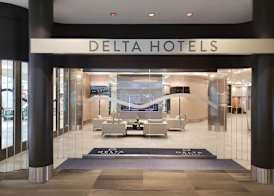 Delta Hotels by Marriott Edmonton Centre Suites 2