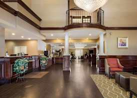 Comfort Suites Near University 5