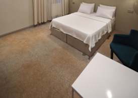 Astro Suites 4
