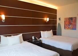 Days Inn & Suites by Wyndham Milwaukee 5