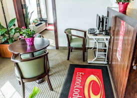 Econo Lodge Monticello 3