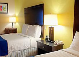 Super 8 by Wyndham Irving/DFW Apt/North 3