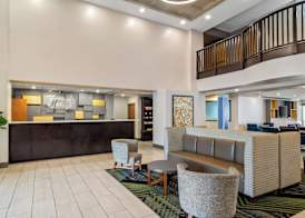 Holiday Inn Express & Suites JACKSONVILLE SE- MED CTR AREA by IHG 3