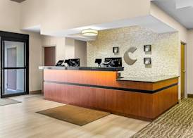 Comfort Suites Grayslake near Libertyville North 3