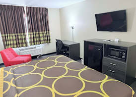 Super 8 by Wyndham Fond Du Lac 4