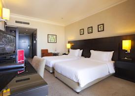 Ramada Plaza by Wyndham Beirut Raouche 5