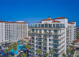 The Waterfront Beach Resort, a Hilton Hotel 2