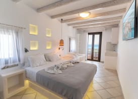 Nikos Apartments and Studios 2