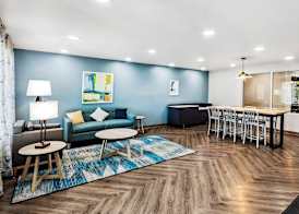 WoodSpring Suites Sumter near Shaw AFB 4