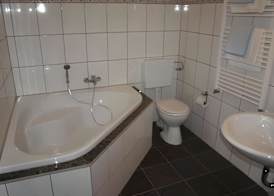 Hotel am Schützenberg 3