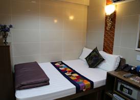 Russian Hostel 4