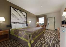 Super 8 by Wyndham Chatsworth/Dalton 3