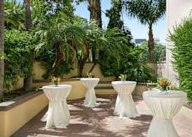 Embassy Suites by Hilton Los Angeles - Downey 2