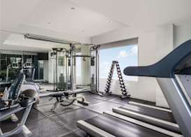 Mercure Jakarta Cikini 4