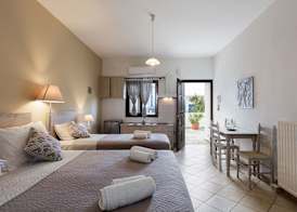 Kasteli Studios & Apartments 4