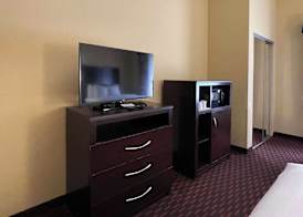 Comfort Suites Altoona North 5
