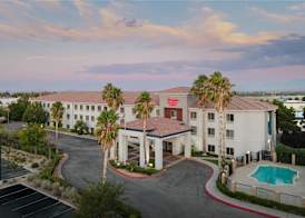 Hampton Inn & Suites Palmdale 2