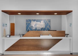 Holiday Inn Express & Suites DESTIN E - COMMONS MALL AREA by IHG 2