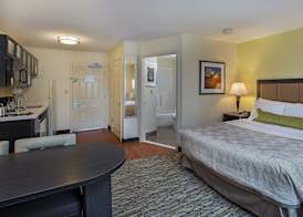 Candlewood Suites LOUISVILLE AIRPORT by IHG 4