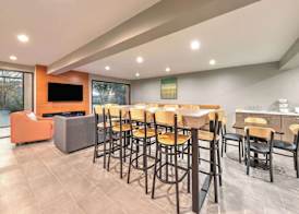 Hawthorn Extended Stay by Wyndham Bedford - Dallas 4