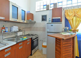 Apartment 1374 5