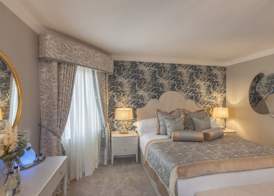 Castle Arch Hotel 5