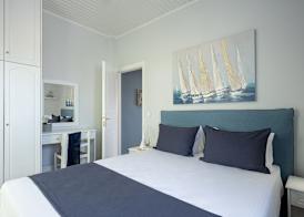 Elena Seafront Luxury Apartments 4