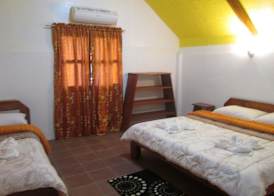 Bamboo Bungalow Resthouse 4