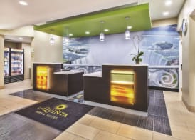 La Quinta by Wyndham Niagara Falls 3