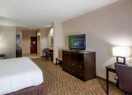 Holiday Inn Express & Suites ELK CITY by IHG 5