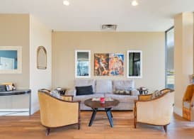 Williamsburg Suites 5