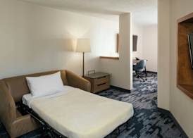 Fairfield Inn & Suites by Marriott Anchorage Midtown 5