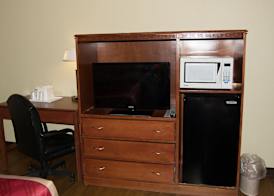 Econo Lodge Lexington Downtown near I-81 5