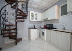 Home Away Junior Suite 4