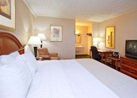 Ramada by Wyndham Indiana 5