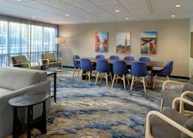 Fairfield Inn & Suites by Marriott Frederick 3