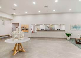 Best Western Plus Crossroads Inn & Suites 2