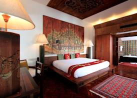 Mom Tri's Villa Royale 4