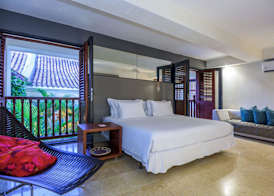 Royal La Merced 5