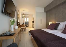 Happiness Luxury Central Apartment 2