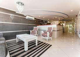 Majestic City Suites & Beach Hotel 2
