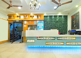 Hotel Glow Inn 4